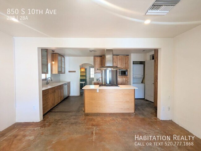 Building Photo - 2Bd/2Ba Beautiful Home + Desert Landscapin...