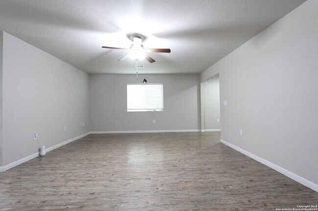 Building Photo - 10431 Legacy Hl