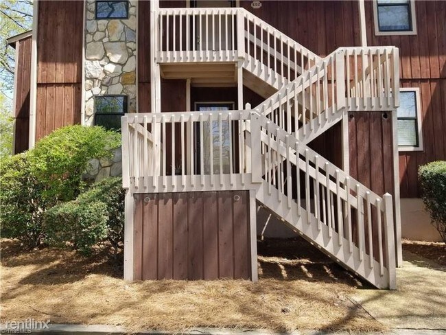Building Photo - 2 br, 2 bath Condo - 601 wakefield ct