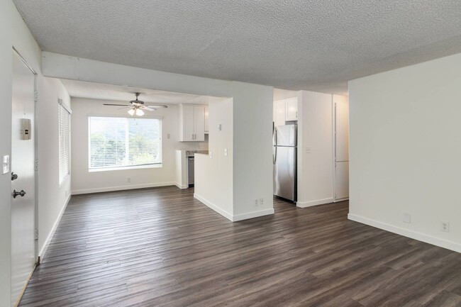 Foto del edificio - Corner unit with mountain views!!