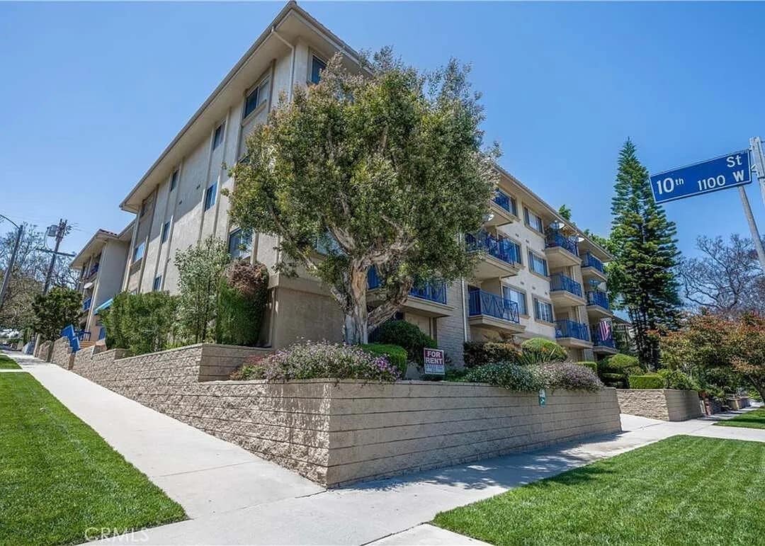 Photo - 1110 W 10th St (San Pedro, CA)
