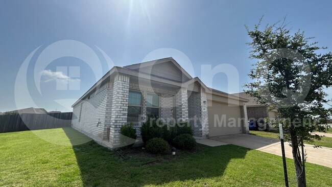 Building Photo - 331 Buckeye Ave