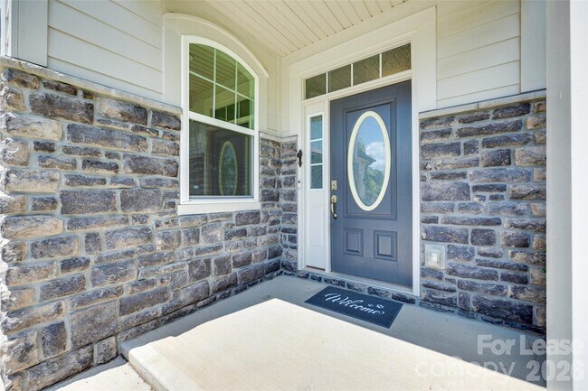 Building Photo - 421 Sandbar Pt