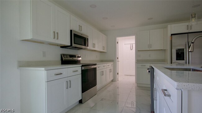 Foto del edificio - 3433 Jeffcott St