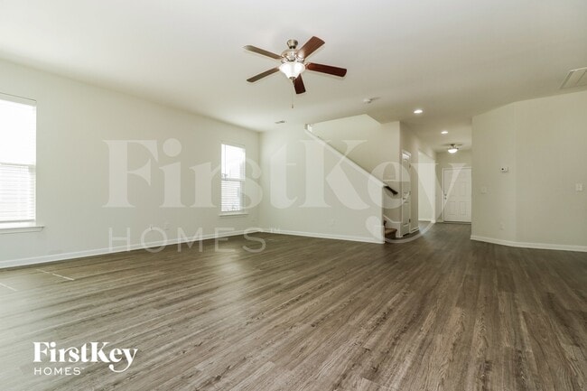 Foto del edificio - 421 Sanctuary Park Dr