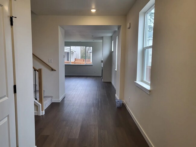 Building Photo - Beautiful, Almost Brand-New Single-Family Home for Rent