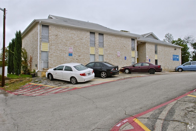 Building Photo - Oxford Apartments