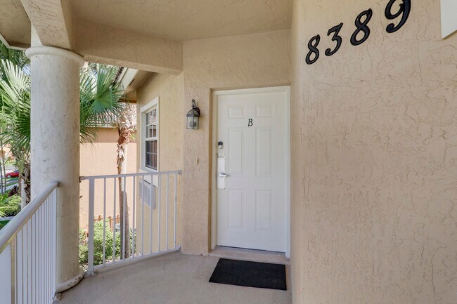Foto del edificio - 8389 Mulligan Cir