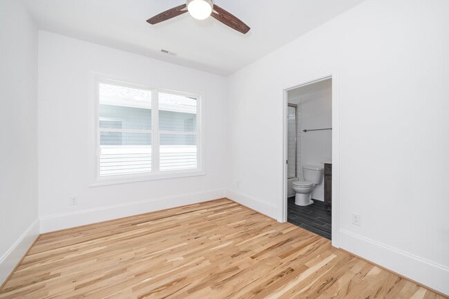 Building Photo - 3807 Burt Dr