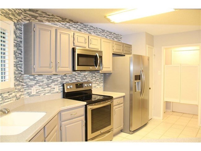 Building Photo - 1409 Autumn Chase Square