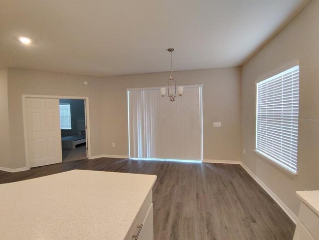 Building Photo - 1497 Fleur Dr