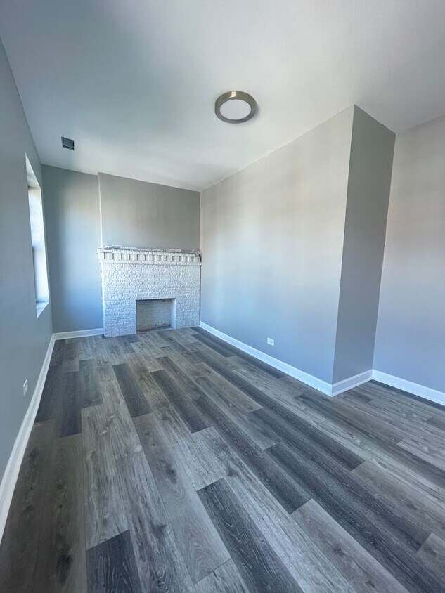 Primary Photo - 2755 W 22nd Pl