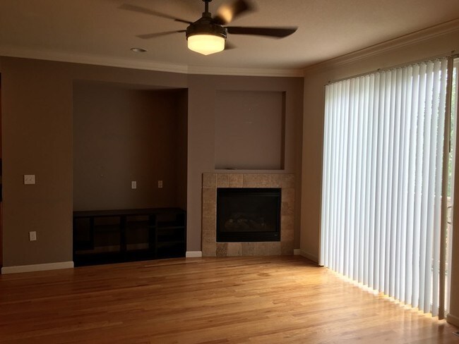 Foto del edificio - Beautiful Townhome in Lindenridge