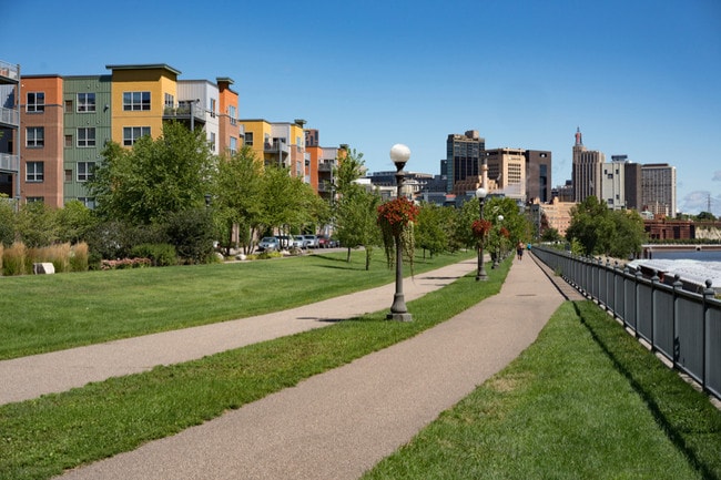 Building Photo - Riverview at Upper Landing
