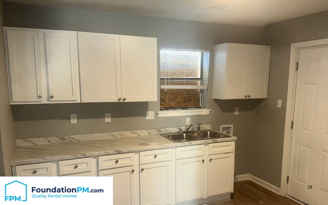 Foto del edificio - 823 Bitter Creek Cove