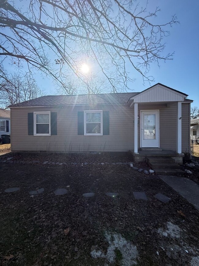 Building Photo - 4 Bed 2 Bath Home in Union City, TN!!