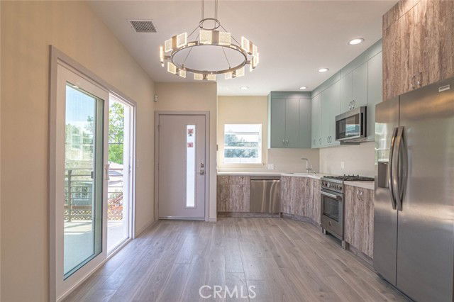 Foto del edificio - 18750 Collins St