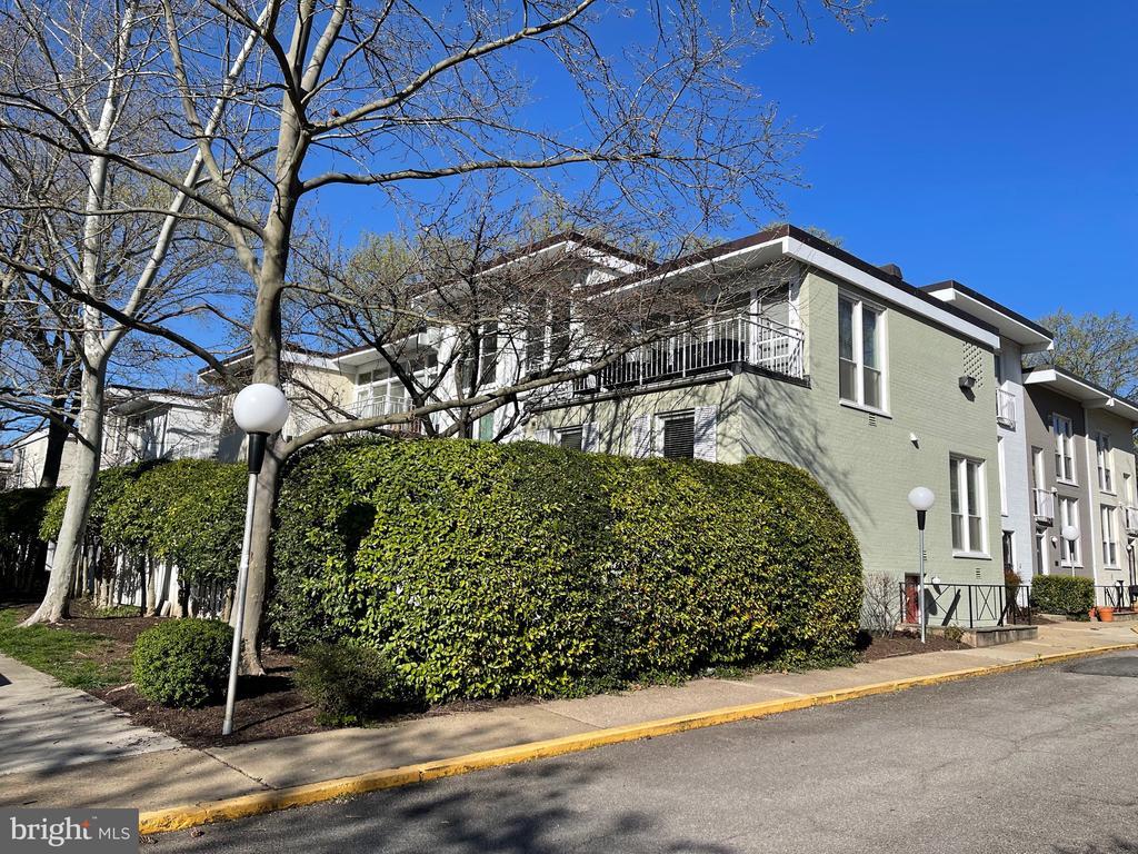 Primary Photo - 60 G St SW