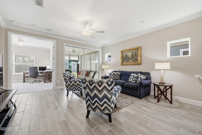 Building Photo - 3329 Montilla Dr