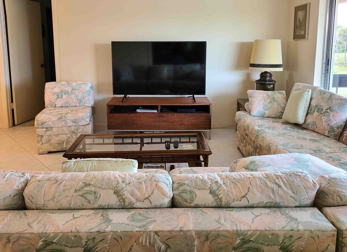 Living Room - 5721 Via Delray