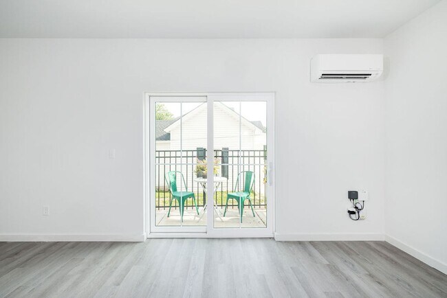 Building Photo - Corner Residence with patio