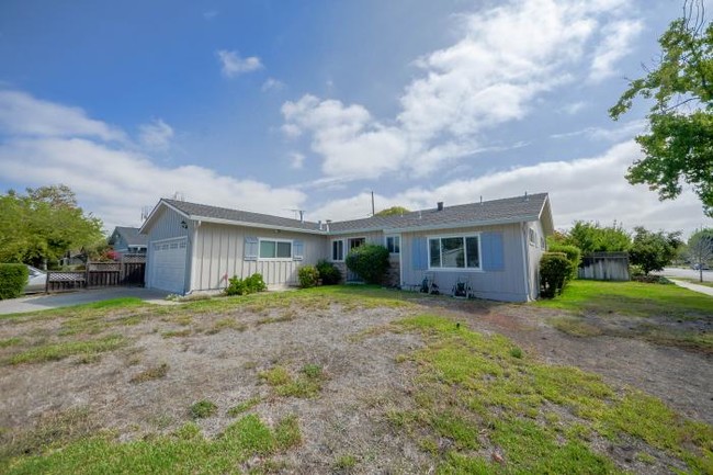 Building Photo - 3 bedroom in San Jose CA 95129