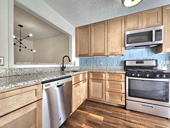 Foto del edificio - 7660 Willow Point Dr