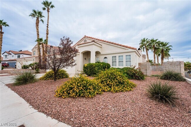 Foto del edificio - 7 Golf View Dr