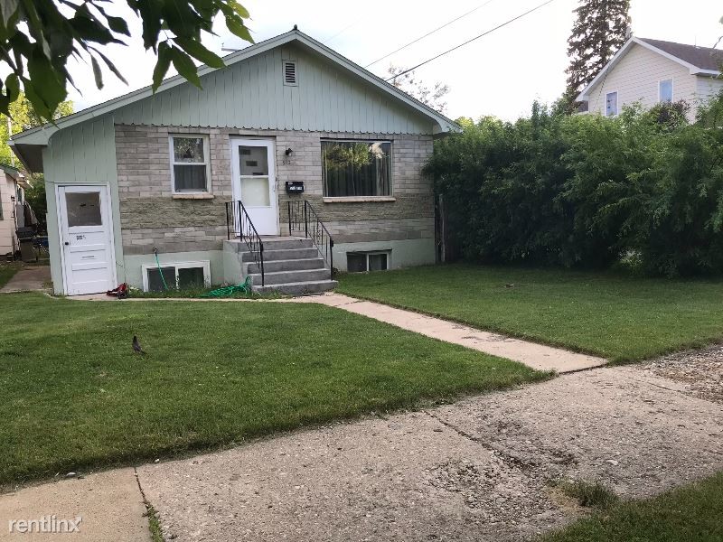 Primary Photo - 2 br, 1 bath Apartment - 312 7th Ave S