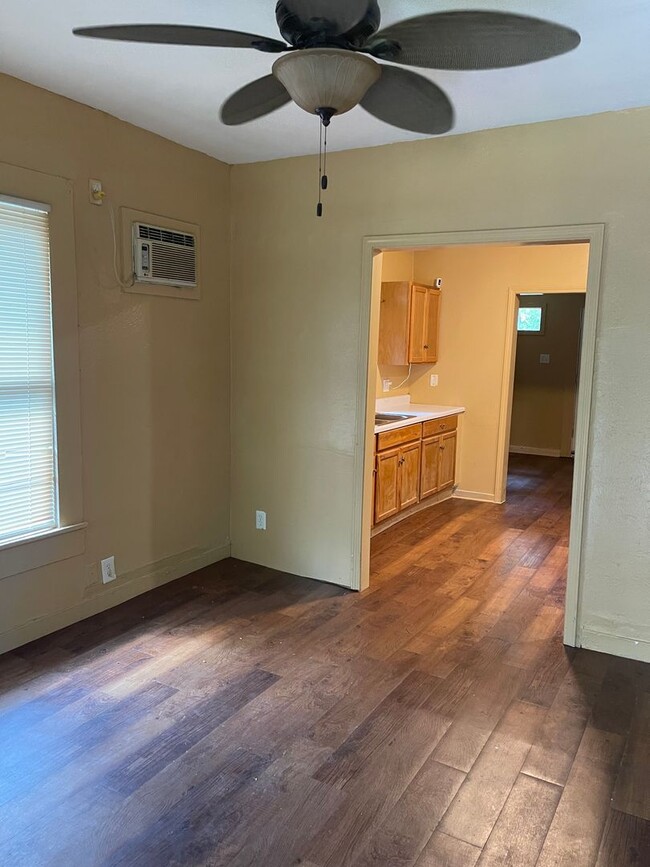 Building Photo - Section 8 Accepted!