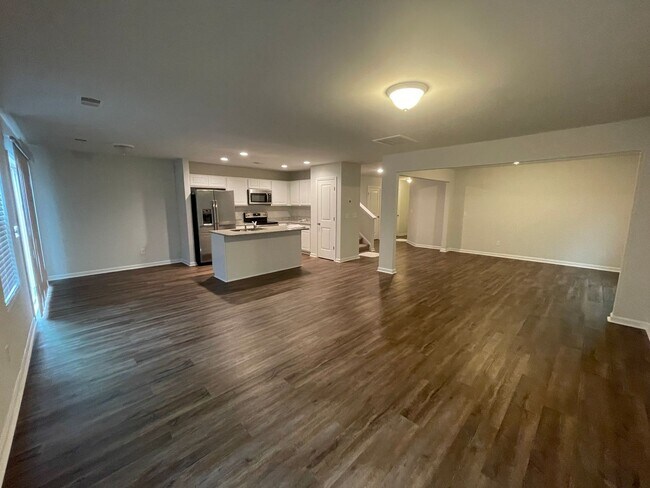 Building Photo - 3 bedroom home in Lexington area!