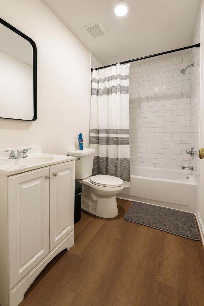 Building Photo - 1895 Ave H NW