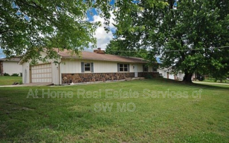 Primary Photo - 1827 E Valley Water Mill Rd