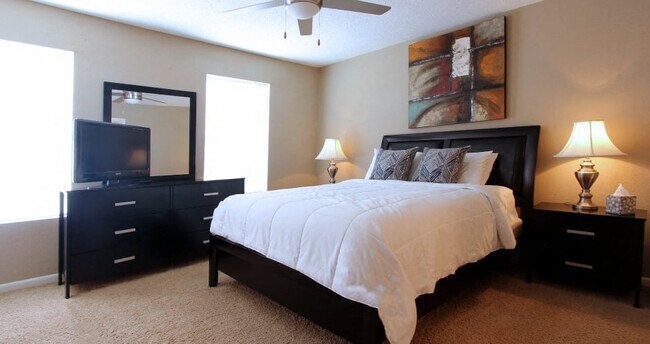 Foto del edificio - Briarwood Apartments