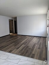 Building Photo - 300 Hopp Ave