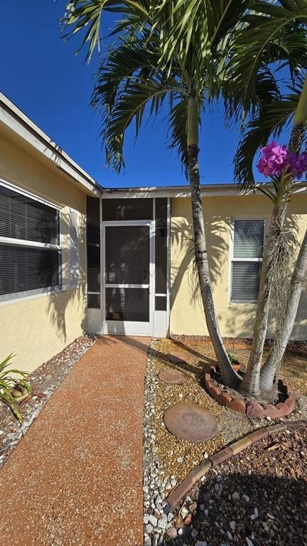 Foto del edificio - 7423 Pine Forest Cir W