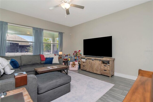 Foto del edificio - 7713 S Shamrock Rd