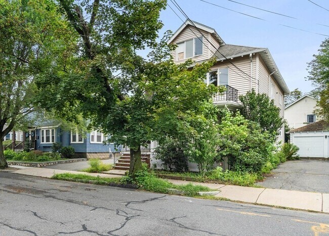 Building Photo - 45-47 Webster St