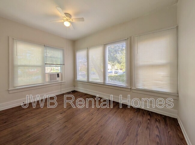 Foto del edificio - 2022 Dellwood Ave