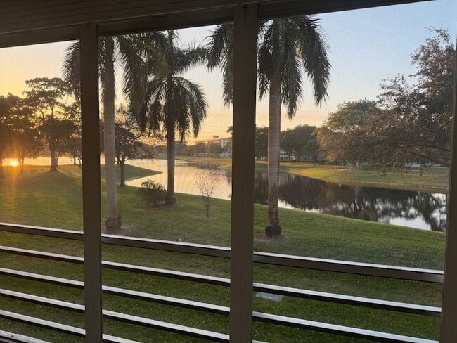 Foto del edificio - 3010 N Course Dr