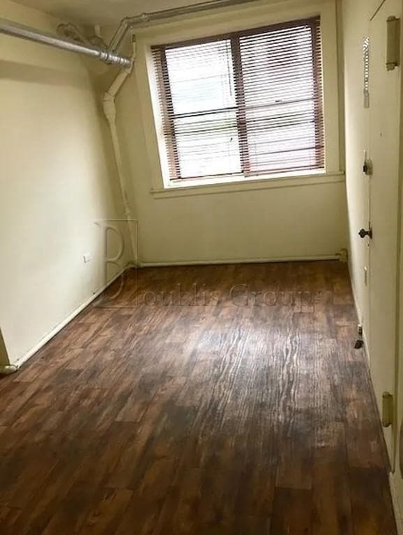 Foto del edificio - 1 bedroom in ASTORIA NY 11102