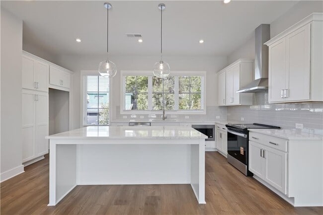 Foto del edificio - 1352 Grannysmith Trce