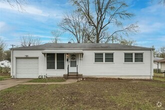Building Photo - 9906 Calumet Dr