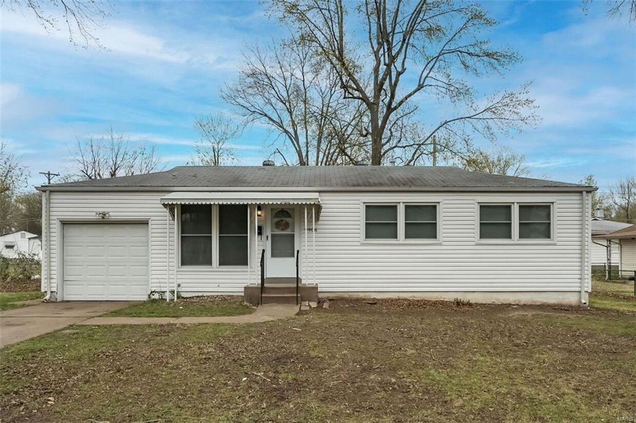 Primary Photo - 9906 Calumet Dr