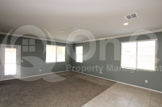 Foto del edificio - 3745 N 309th Ct