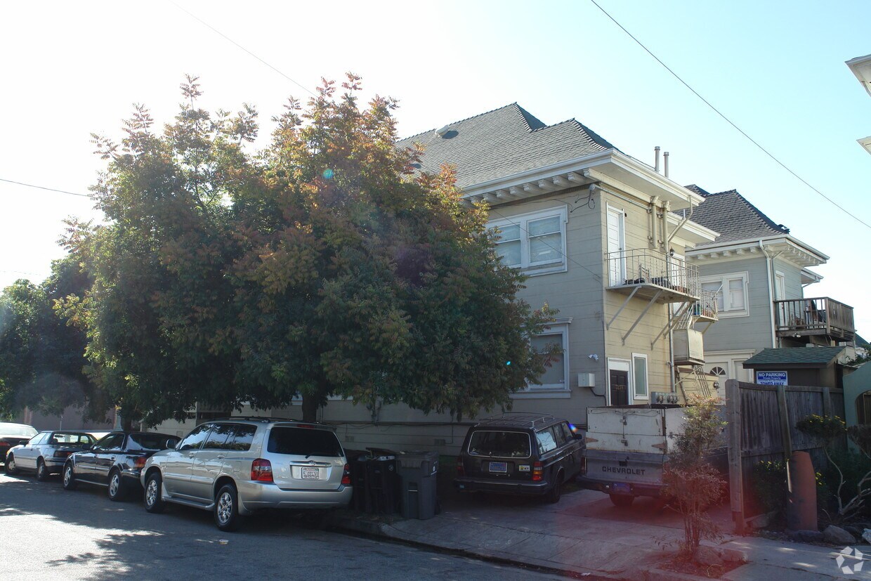 Building Photo - 3237-3239 Telegraph Ave