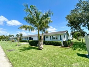 Building Photo - 2766 Emory Dr W