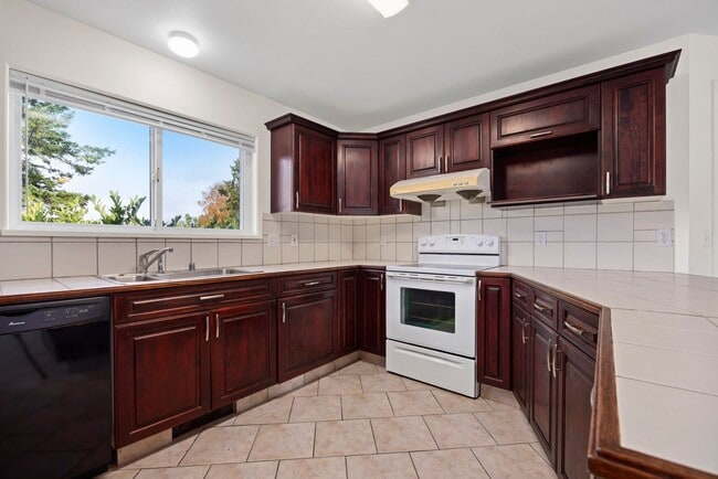 Foto del edificio - 1301-1305 Mitchell Ave