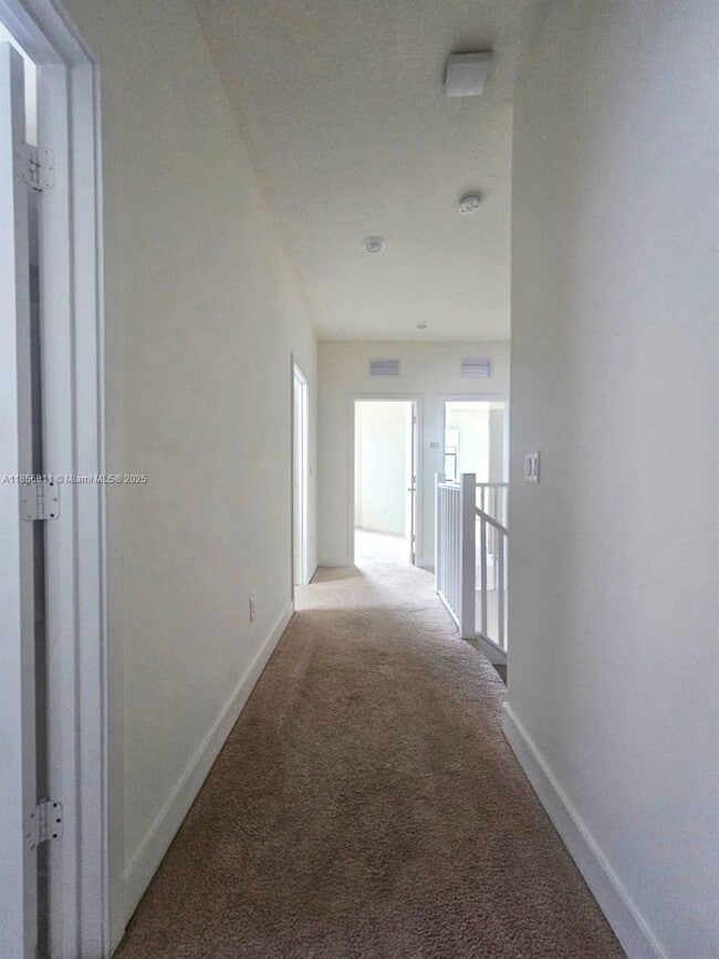 Building Photo - 15839 NW 91st Ct