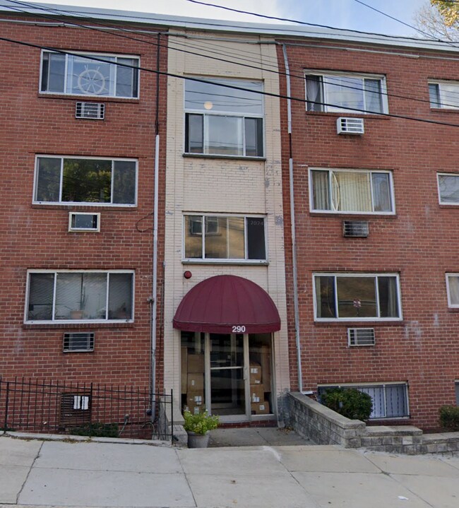 Building Photo - 290 Corey Rd